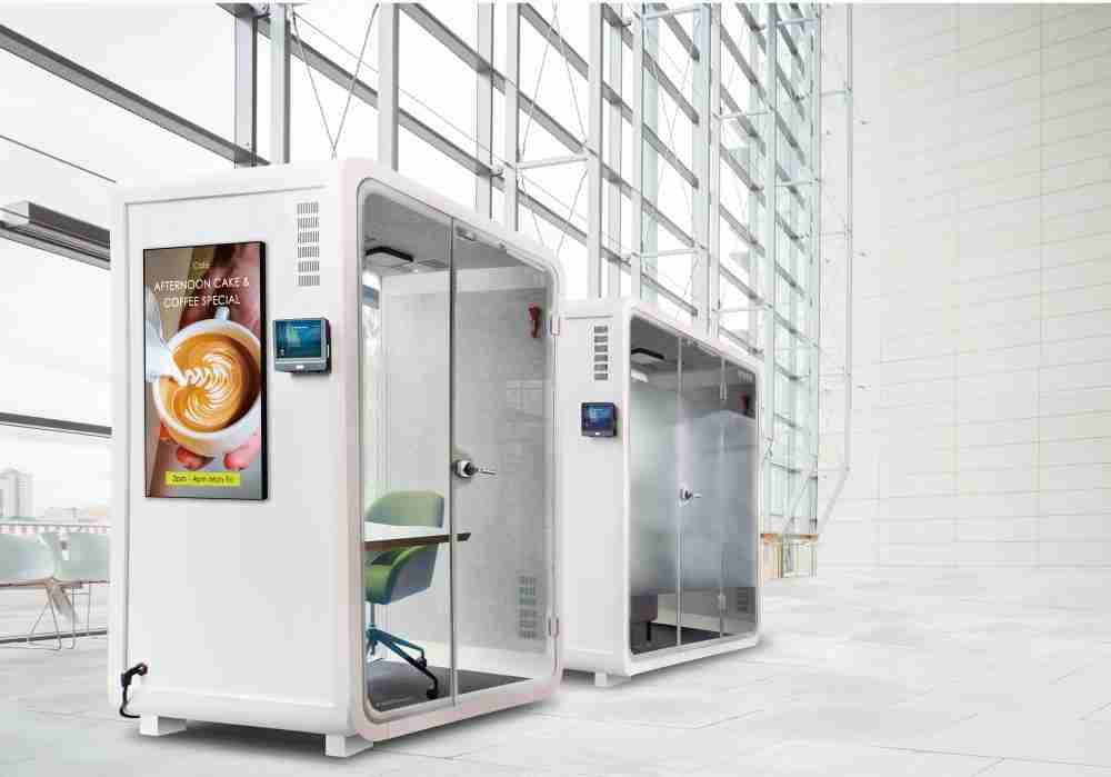 z6尊龙子公司达擎之智慧行动办公舱，，，，采用PDLC智能调光玻璃设计，，，透过通电与断电的电流切换，，呈现透明与雾面效果，，具节能降耗特性并兼顾隐私，，确保信息安全